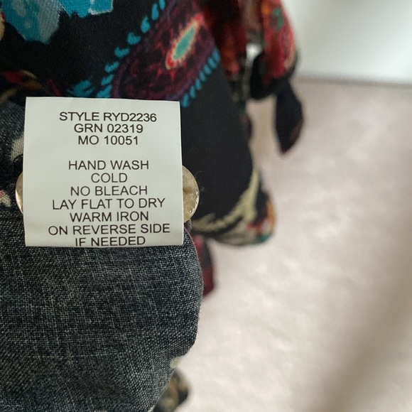 Roz &Ali ladies multi color tunic size XL,3/4 tie sleeve, high low hemline - Picture 7 of 8